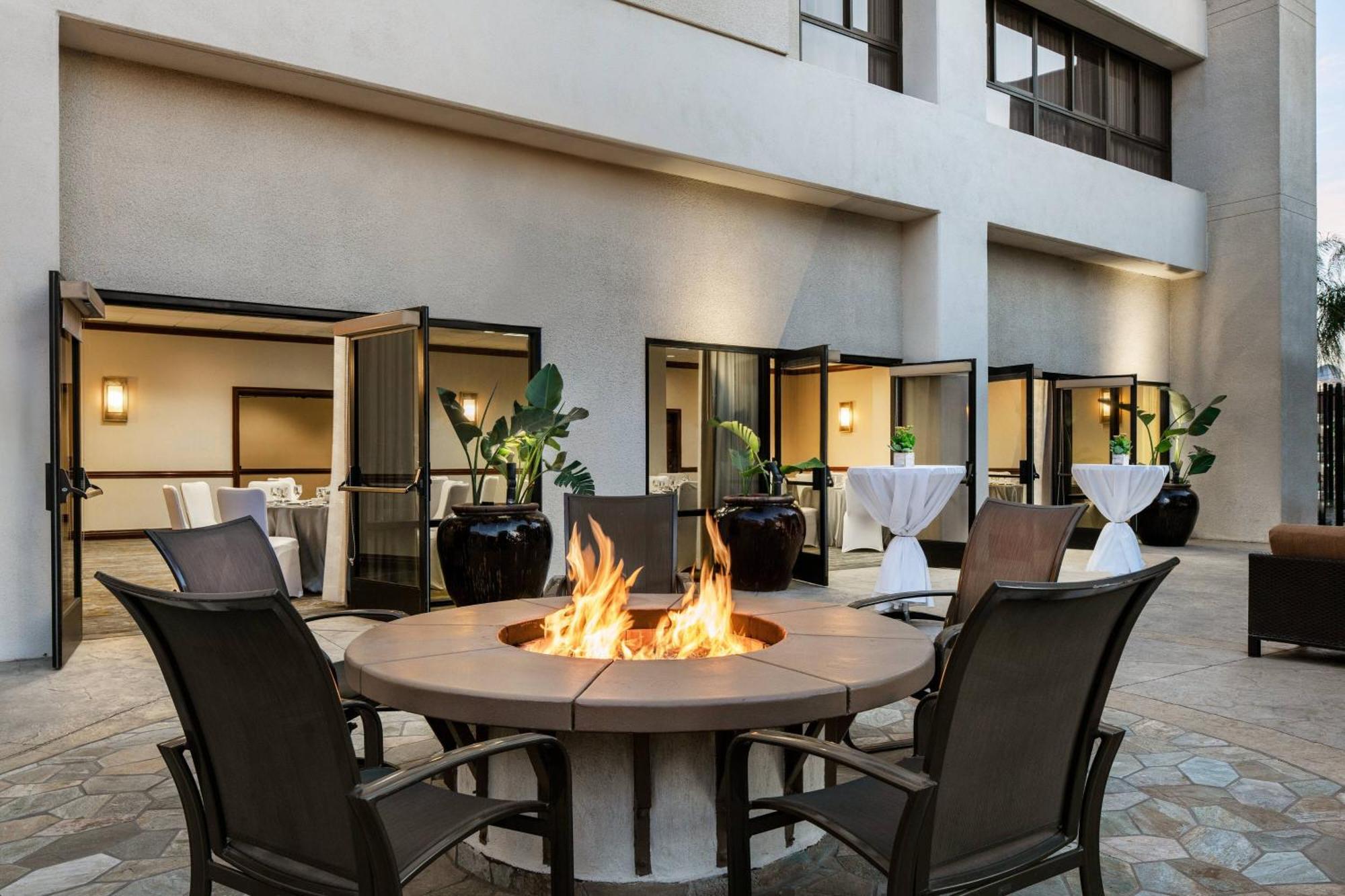 Marriott Riverside At The Convention Center מראה חיצוני תמונה