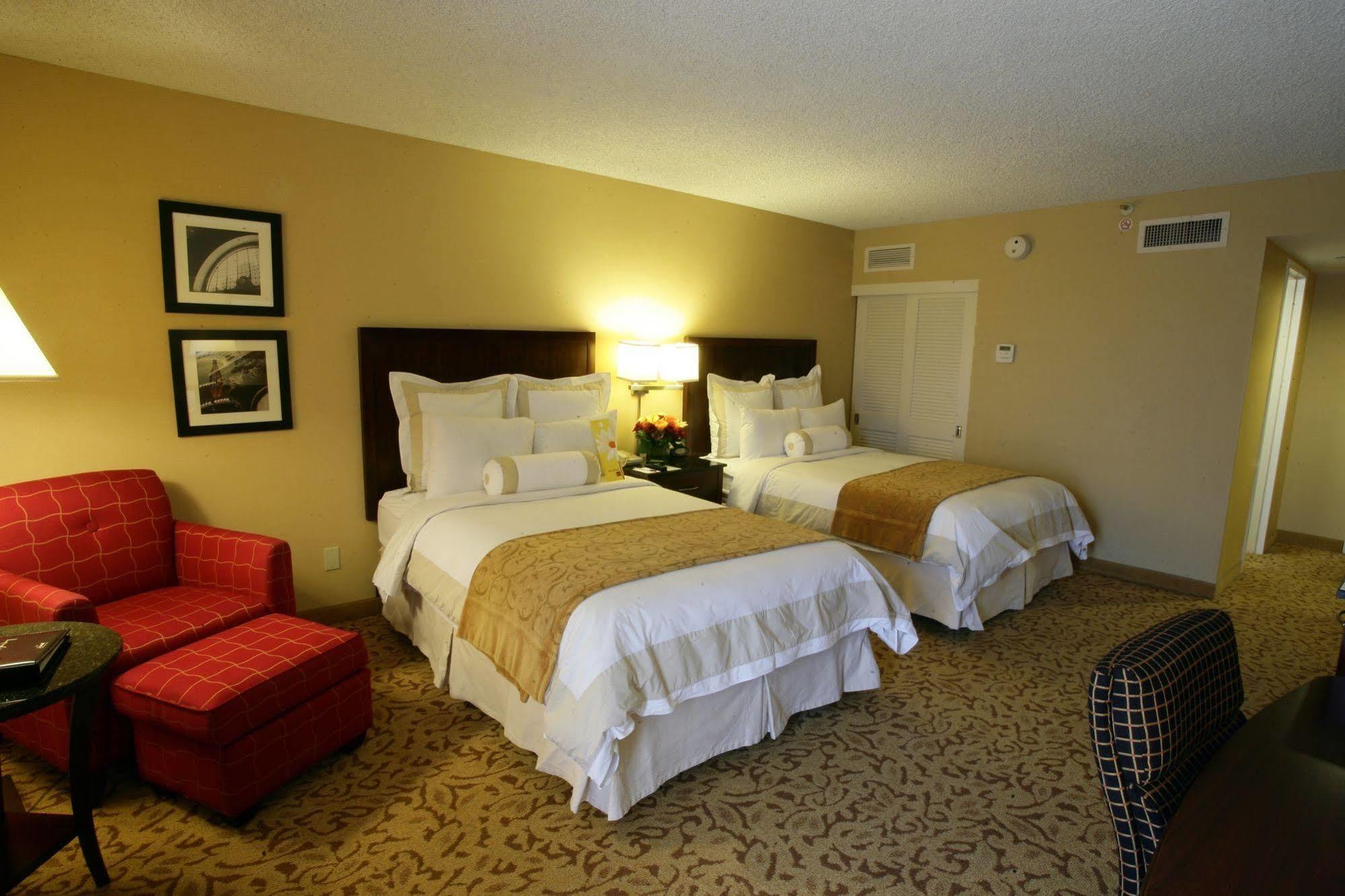 Marriott Riverside At The Convention Center מראה חיצוני תמונה